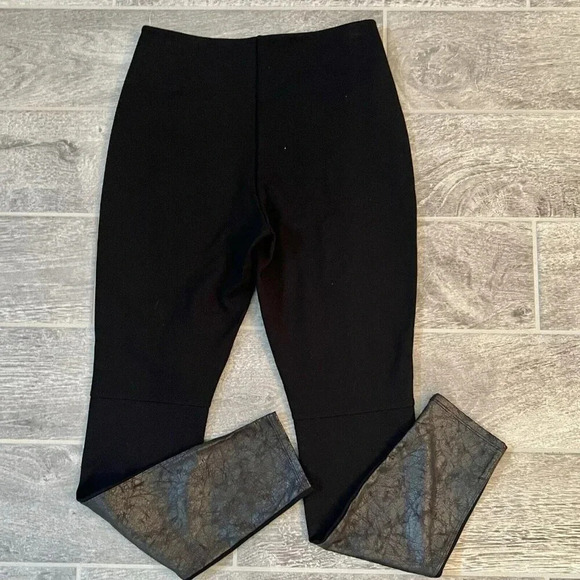 LYSSE Women’s Faux Leather Leggings Size Medium Black Textured Front Panel Moto - Picture 2 of 8